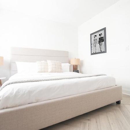 Collins Hotel Studio Miami Beach Bagian luar foto