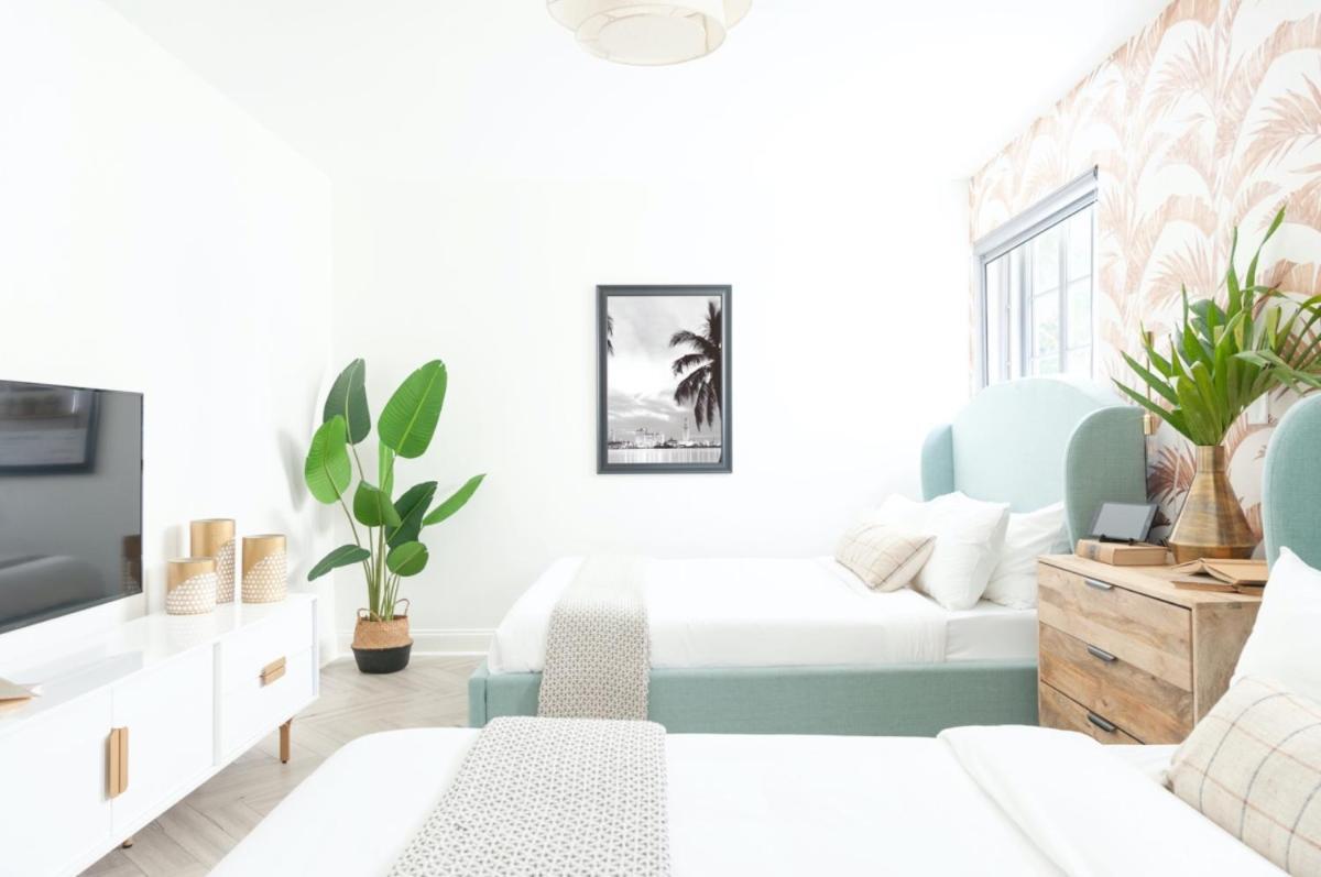 Collins Hotel Studio Miami Beach Ruang foto